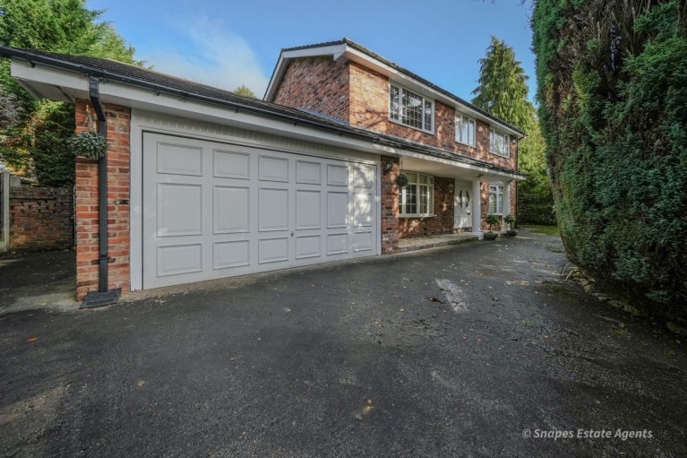 Image of Broadoak Road, Bramhall, SK7