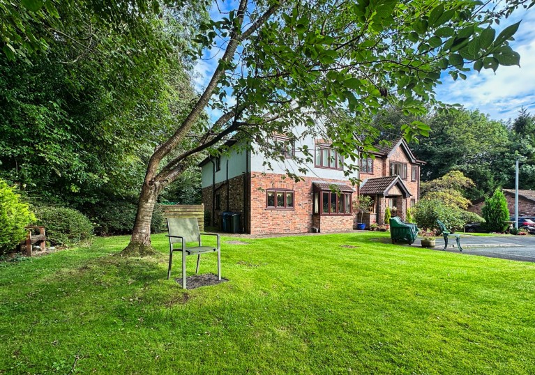 Image of Briarlands Close, Bramhall, SK7