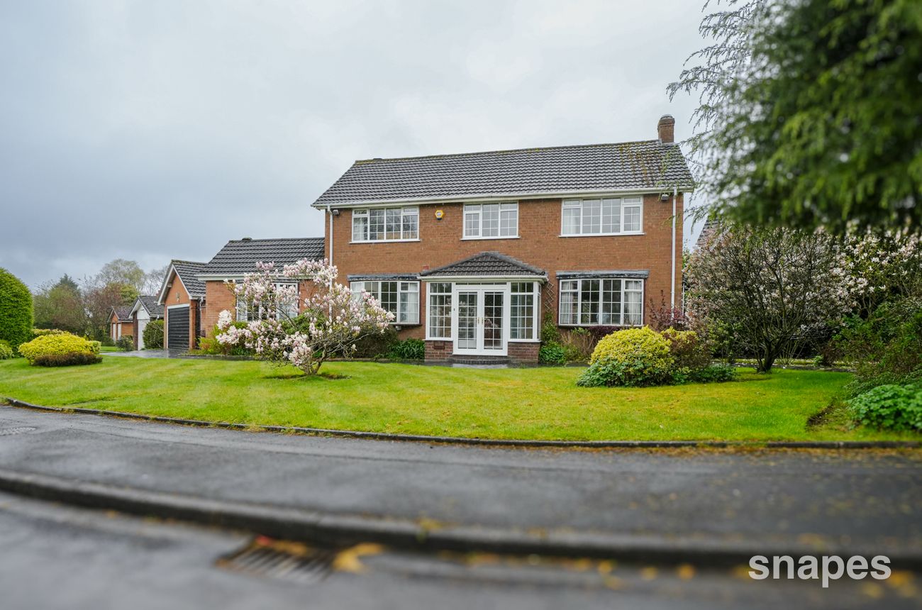 Images for Milverton Drive, Bramhall, SK7