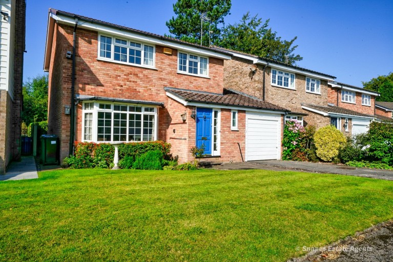 Image of Foxbench Close, Bramhall, SK7